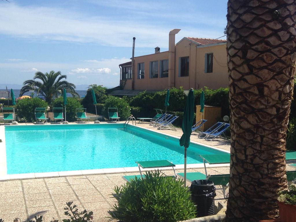 Albergo Romana Capoliveri  Bagian luar foto